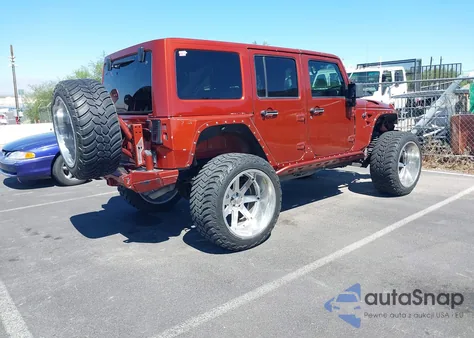 2014 Jeep Wrangler Unlimited Sahara z USA, uszkodzony, nr VIN 1C4BJWEG0EL198843